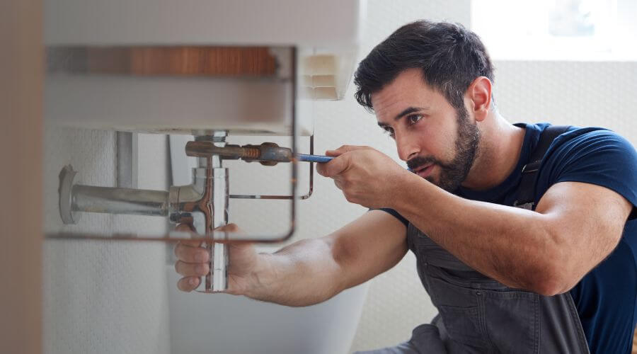 Water heater thermostat replacement in Sullivan, IN